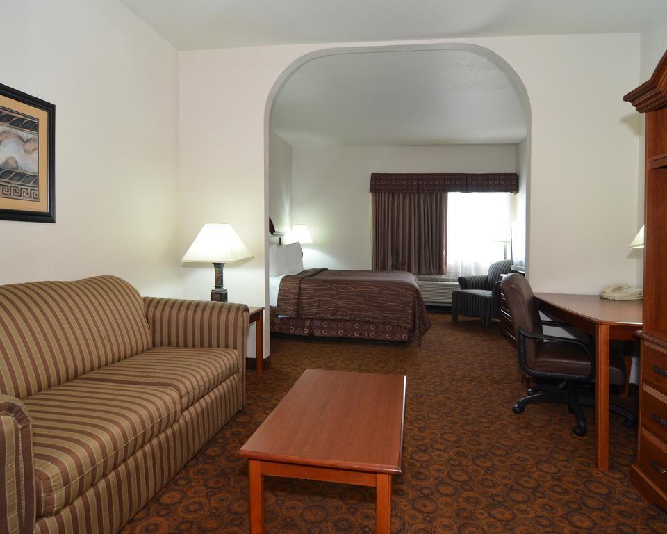 Quality Suites Сан Антонио Екстериор снимка