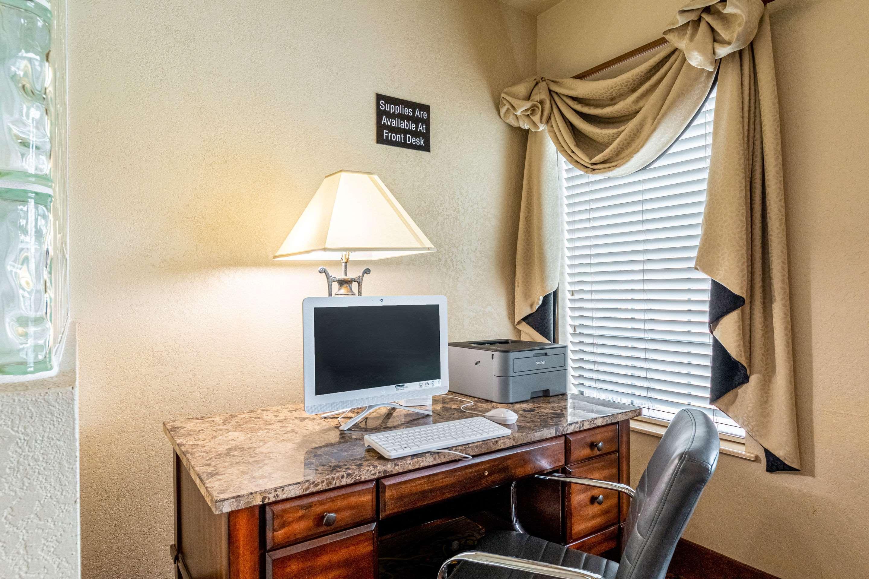 Quality Suites Сан Антонио Екстериор снимка