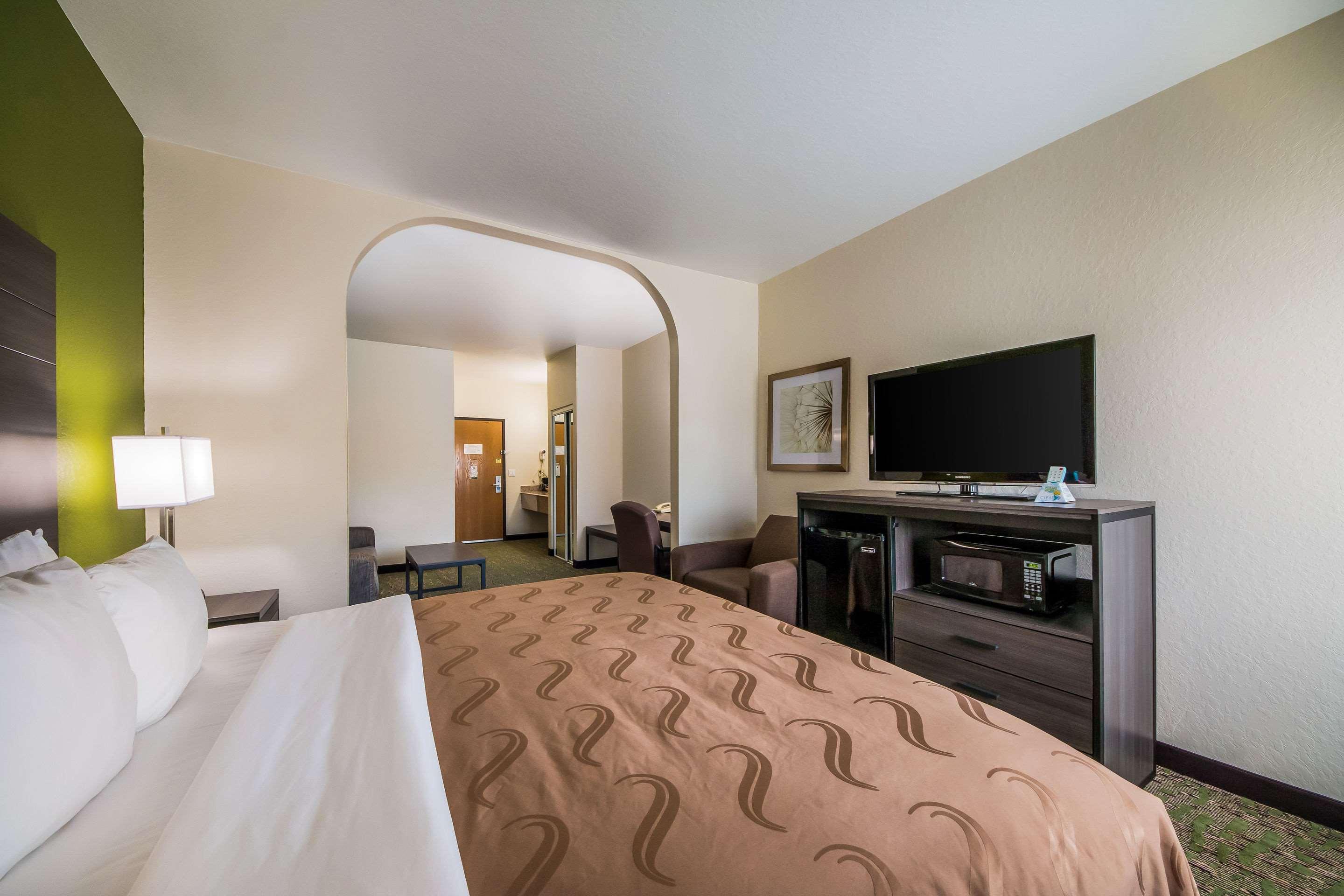 Quality Suites Сан Антонио Екстериор снимка