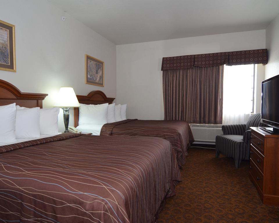 Quality Suites Сан Антонио Екстериор снимка