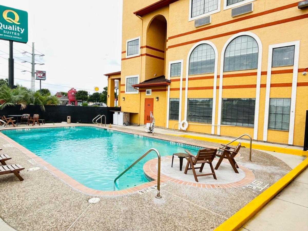 Quality Suites Сан Антонио Екстериор снимка