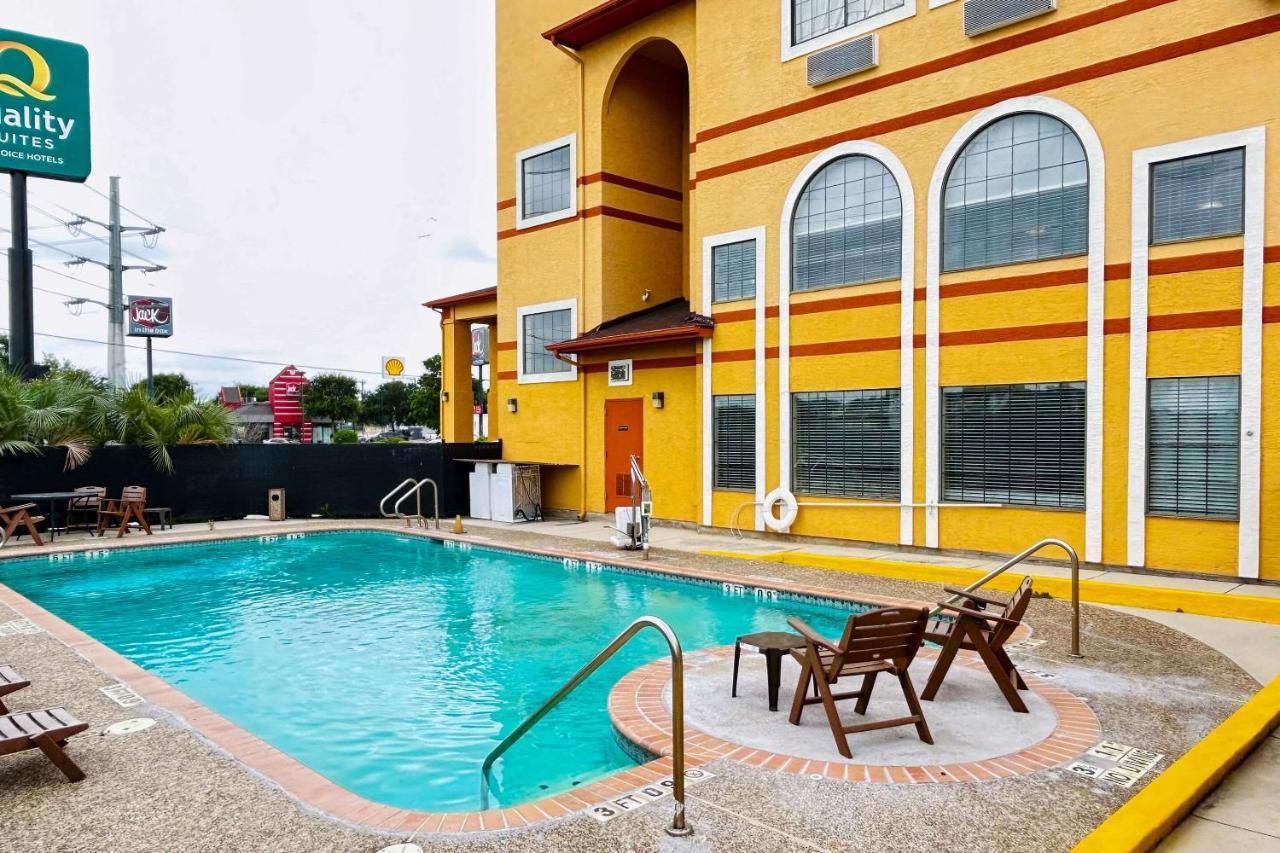 Quality Suites Сан Антонио Екстериор снимка