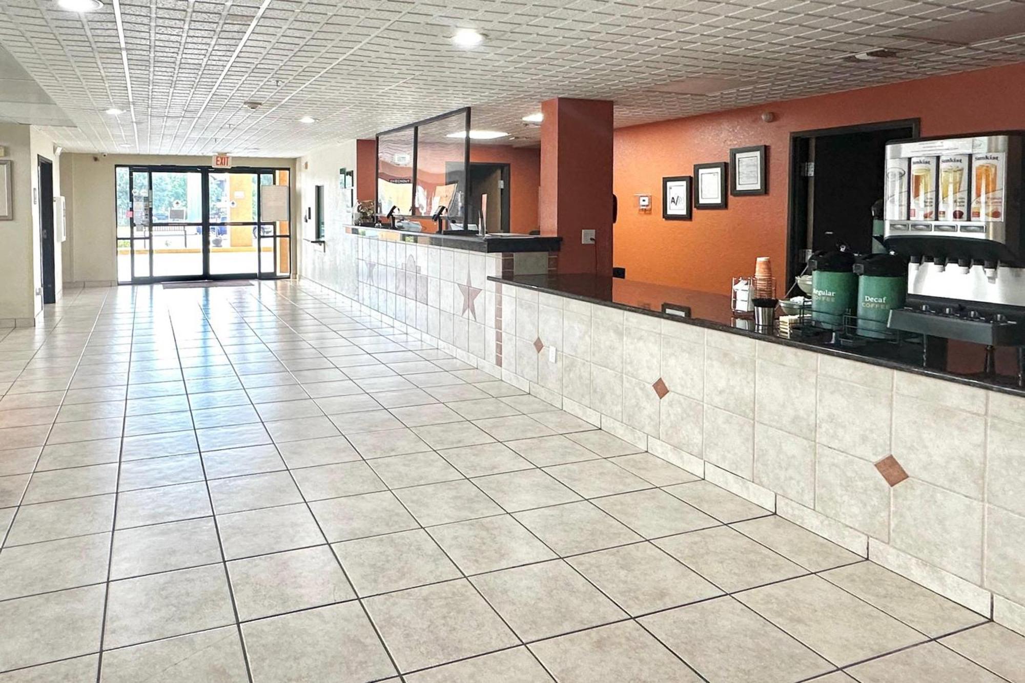 Quality Suites Сан Антонио Екстериор снимка
